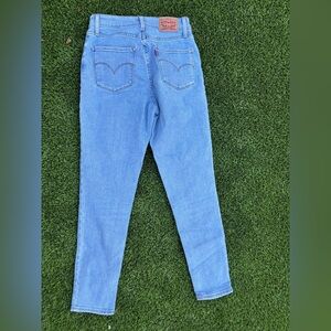 Levi's Women's 721 High Rise Skinny Jeans